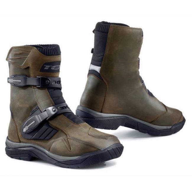 TCX Baja Mid WP motor boot MKC Moto